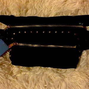 This is a satchel that goes around your waist